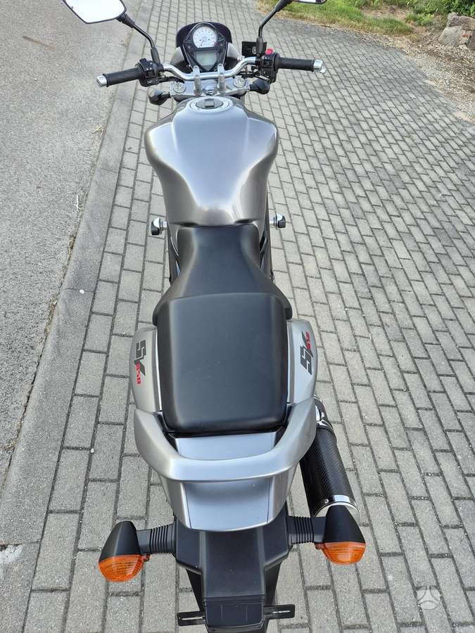 Suzuki SV 650cc, street / classic
