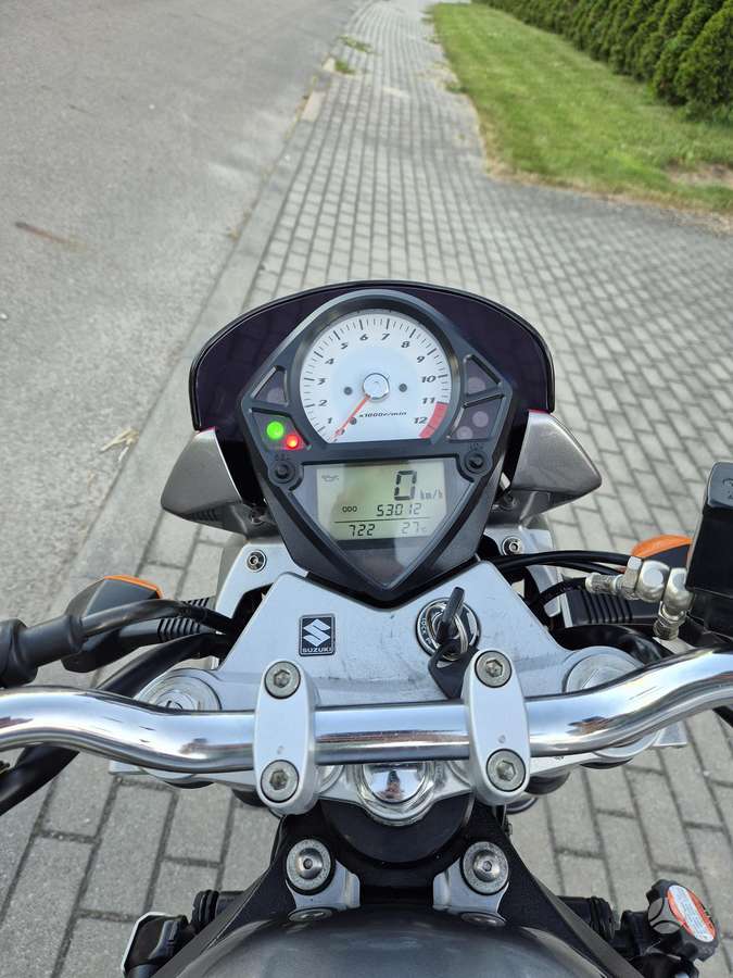 Suzuki SV 650cc, street / classic