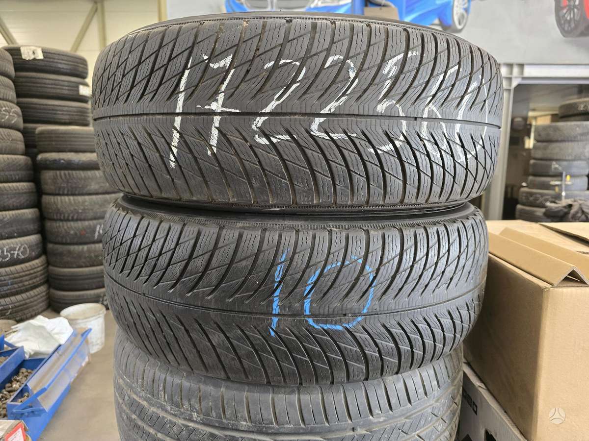 -Kita-, universalios 225/60 R17