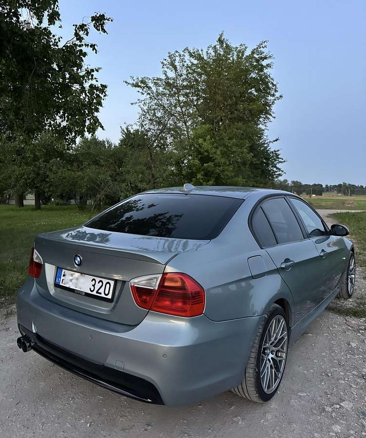 BMW 320, 2.0 l., Седан
