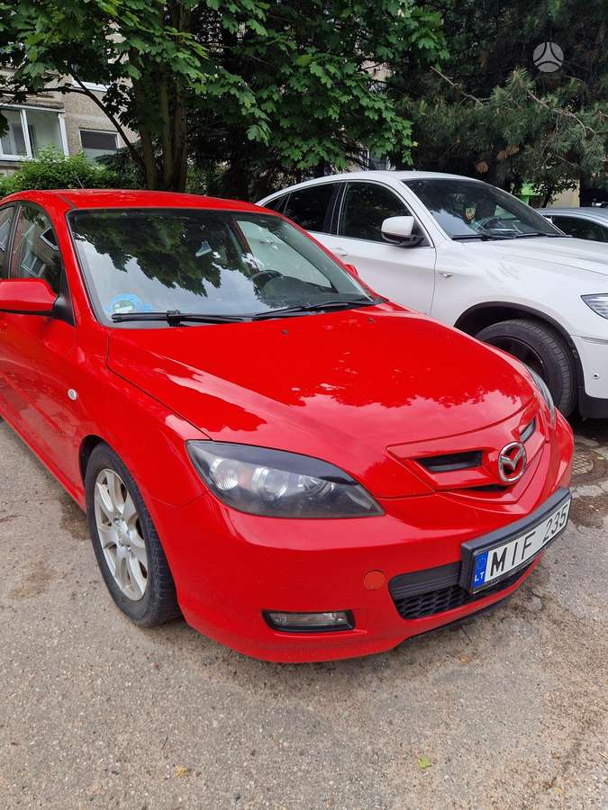 Mazda 3, 2.0 l., Хэтчбек