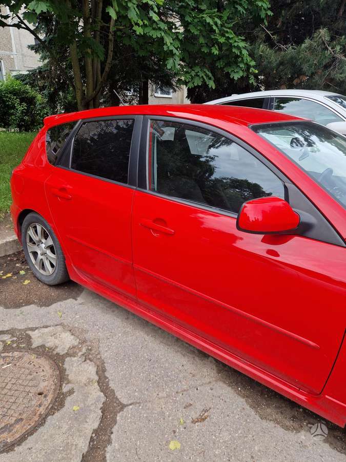 Mazda 3, 2.0 l., Хэтчбек