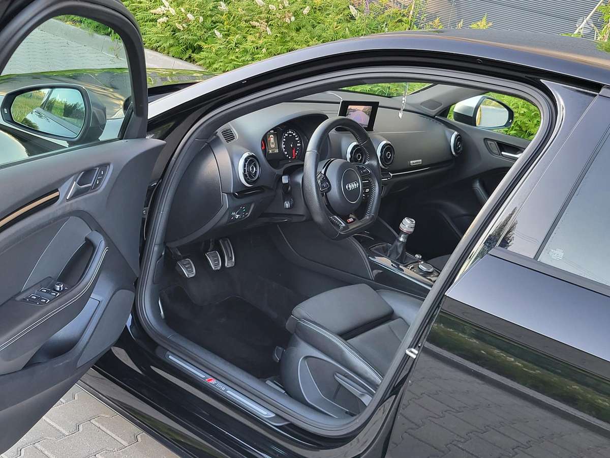 Audi A3, 2.0 l., Седан