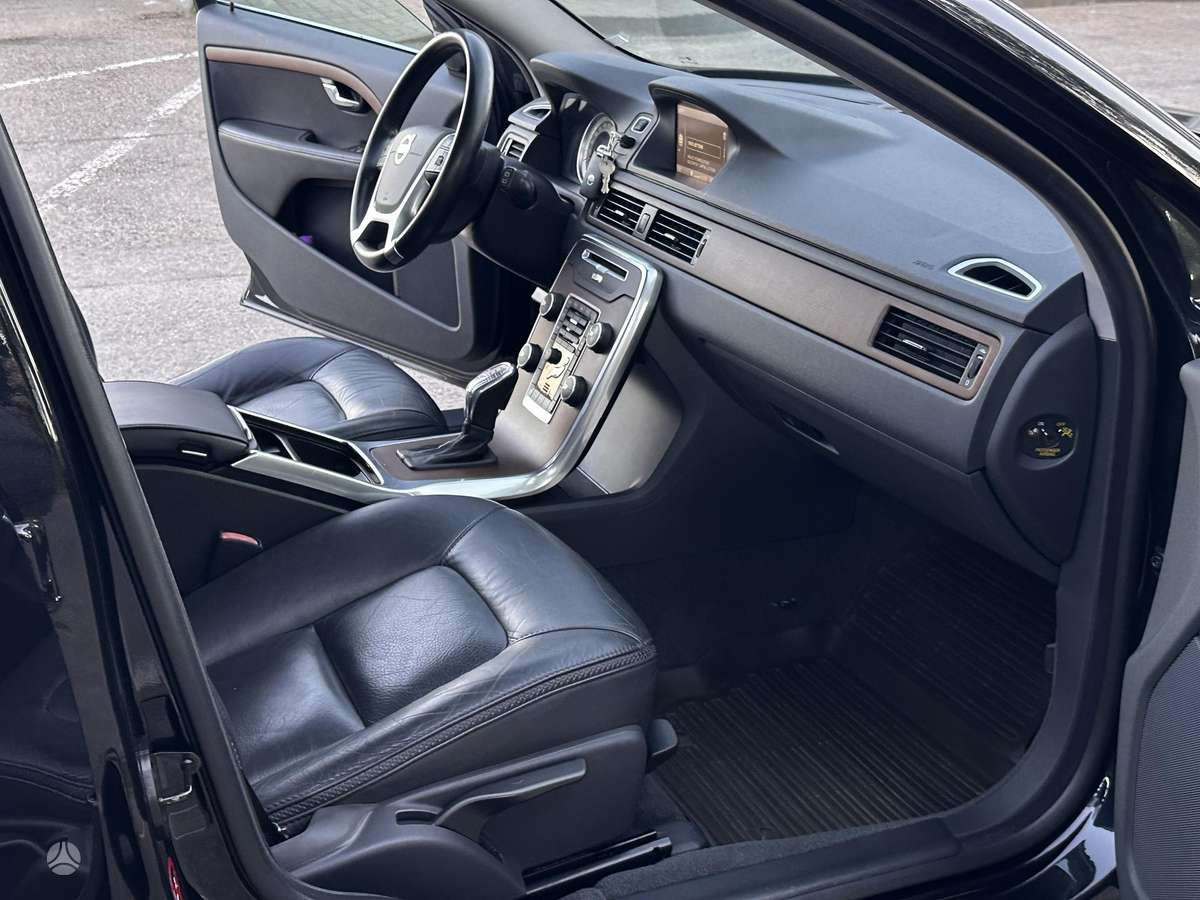 Volvo XC70, 2.4 l., Универсал