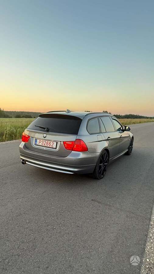 BMW 320, 2.0 l., wagon