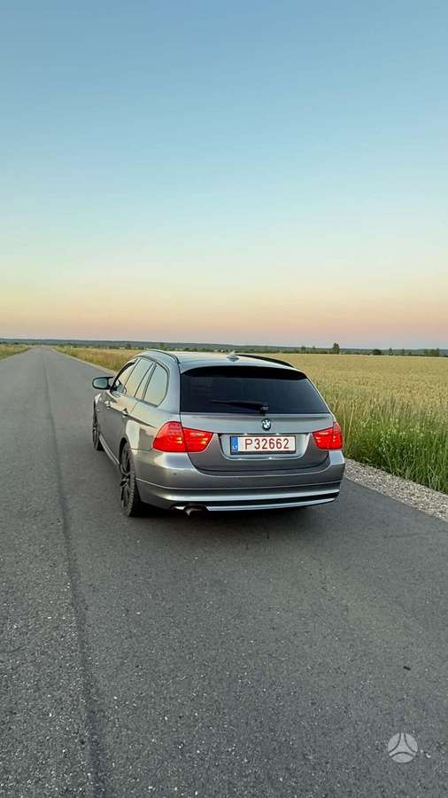 BMW 320, 2.0 l., universalas