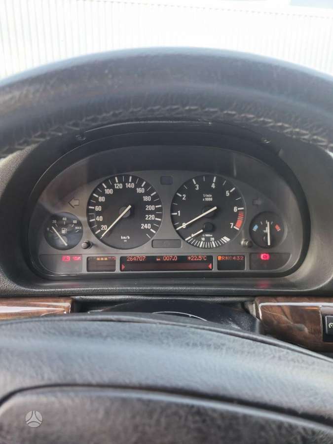 BMW 740, 4.0 l., Седан