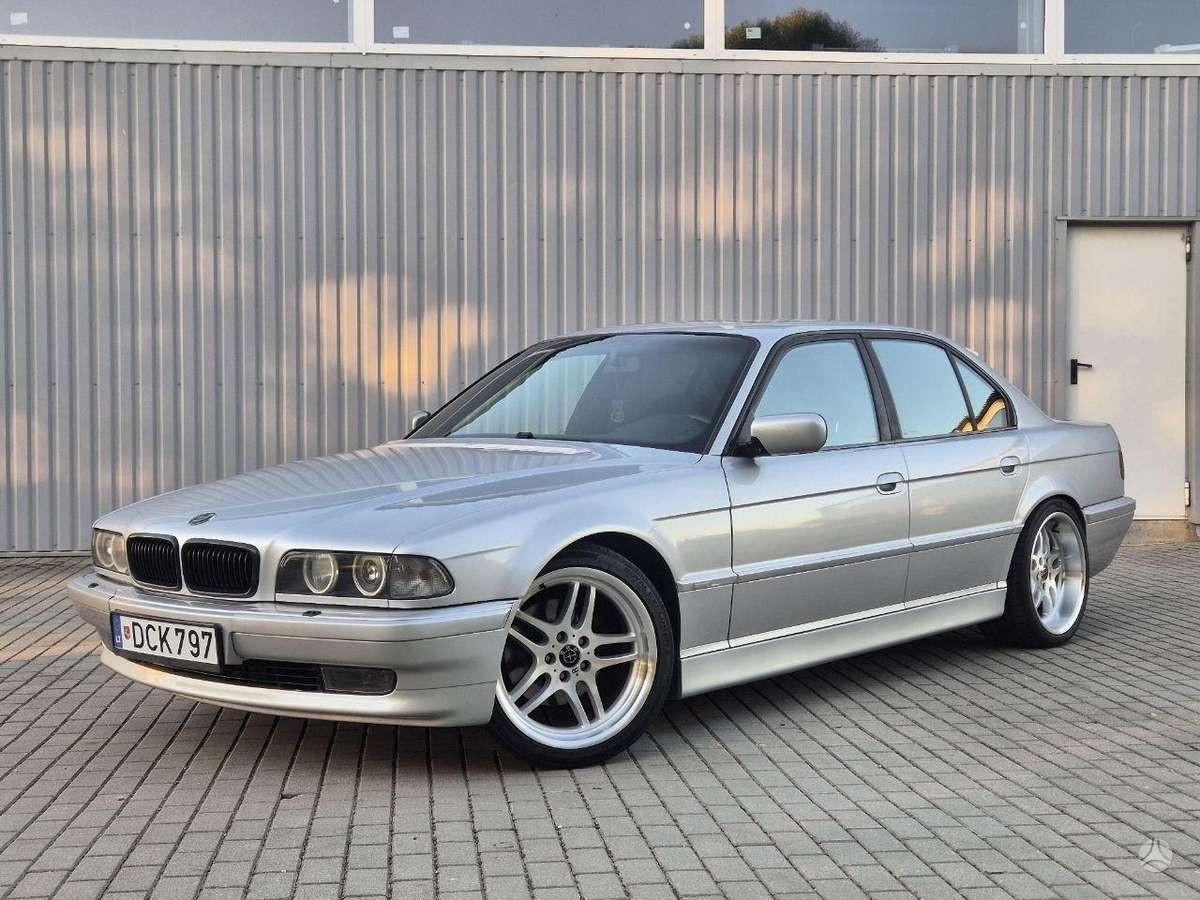 BMW 740, 4.0 l., Седан