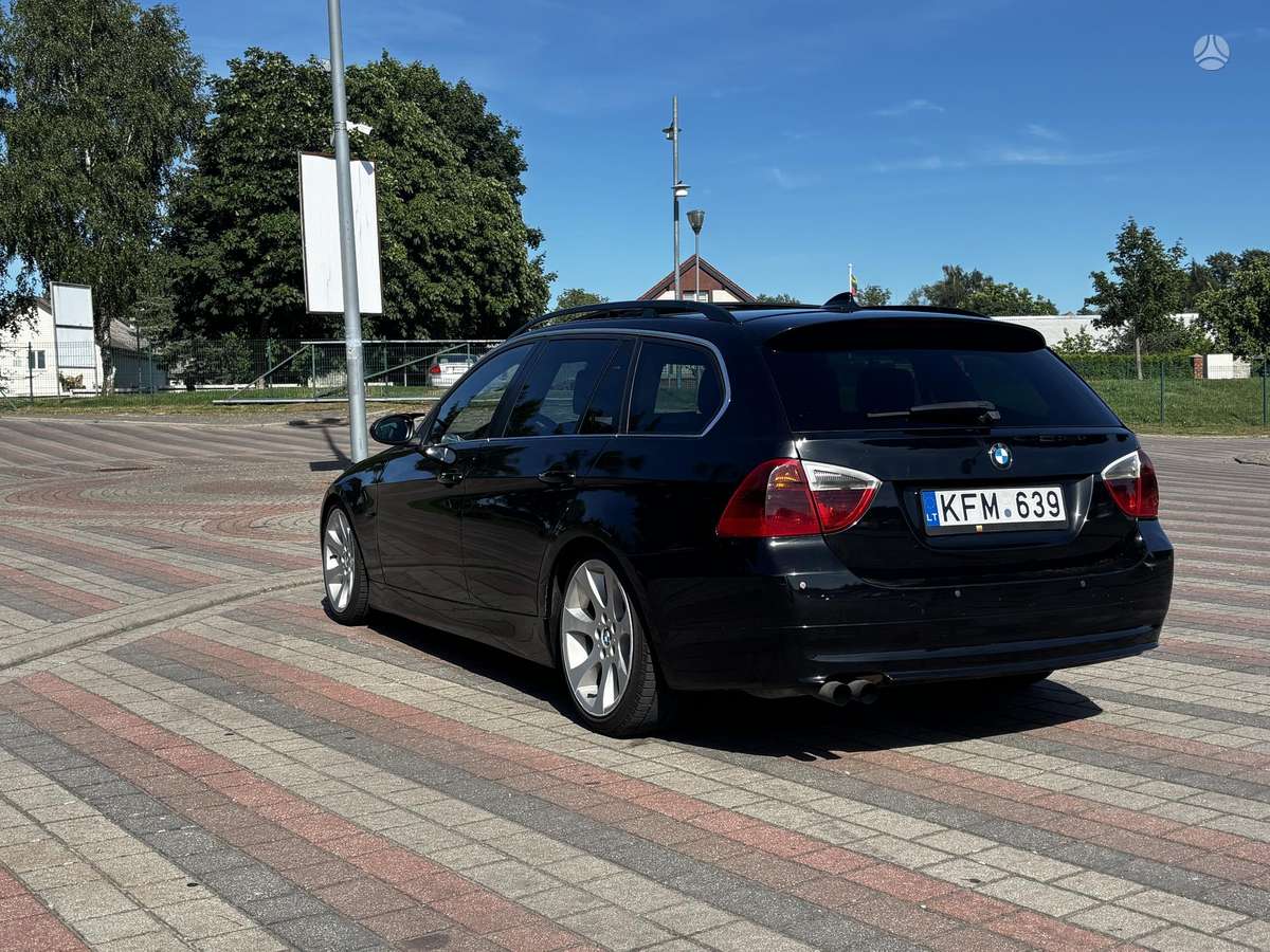 BMW 330, 3.0 l., wagon