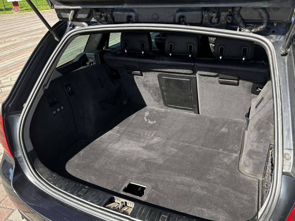 BMW 330, 3.0 l., wagon