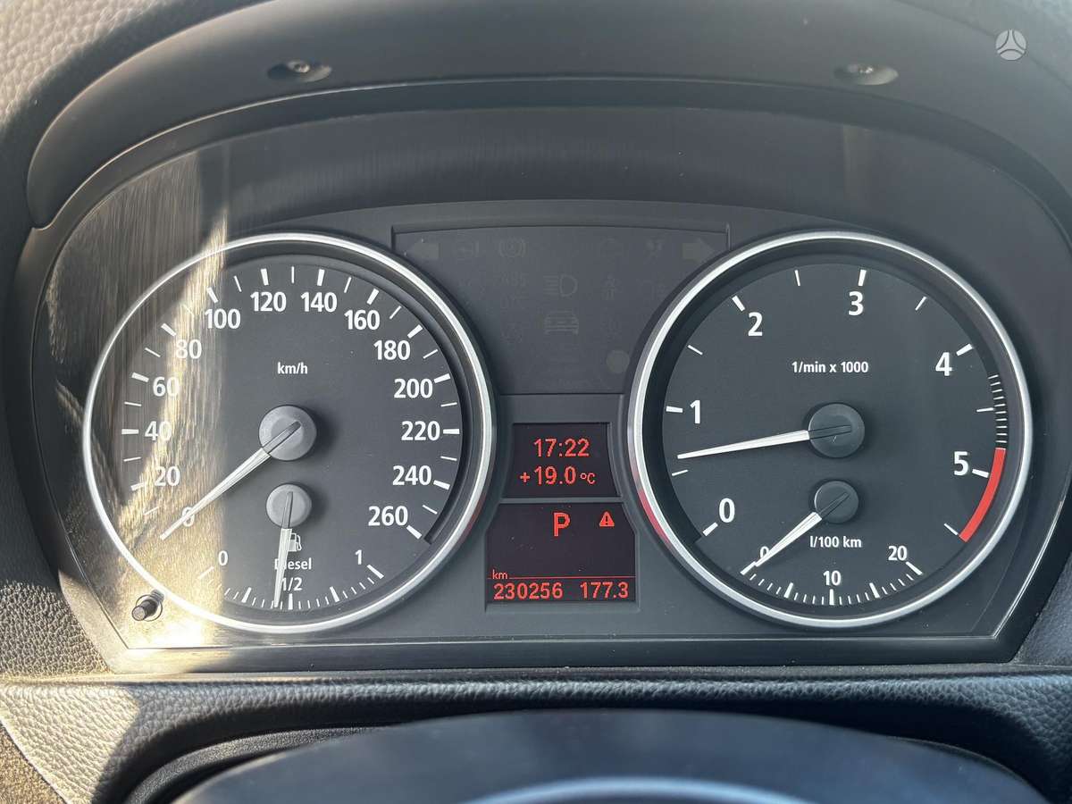 BMW 330, 3.0 l., Универсал