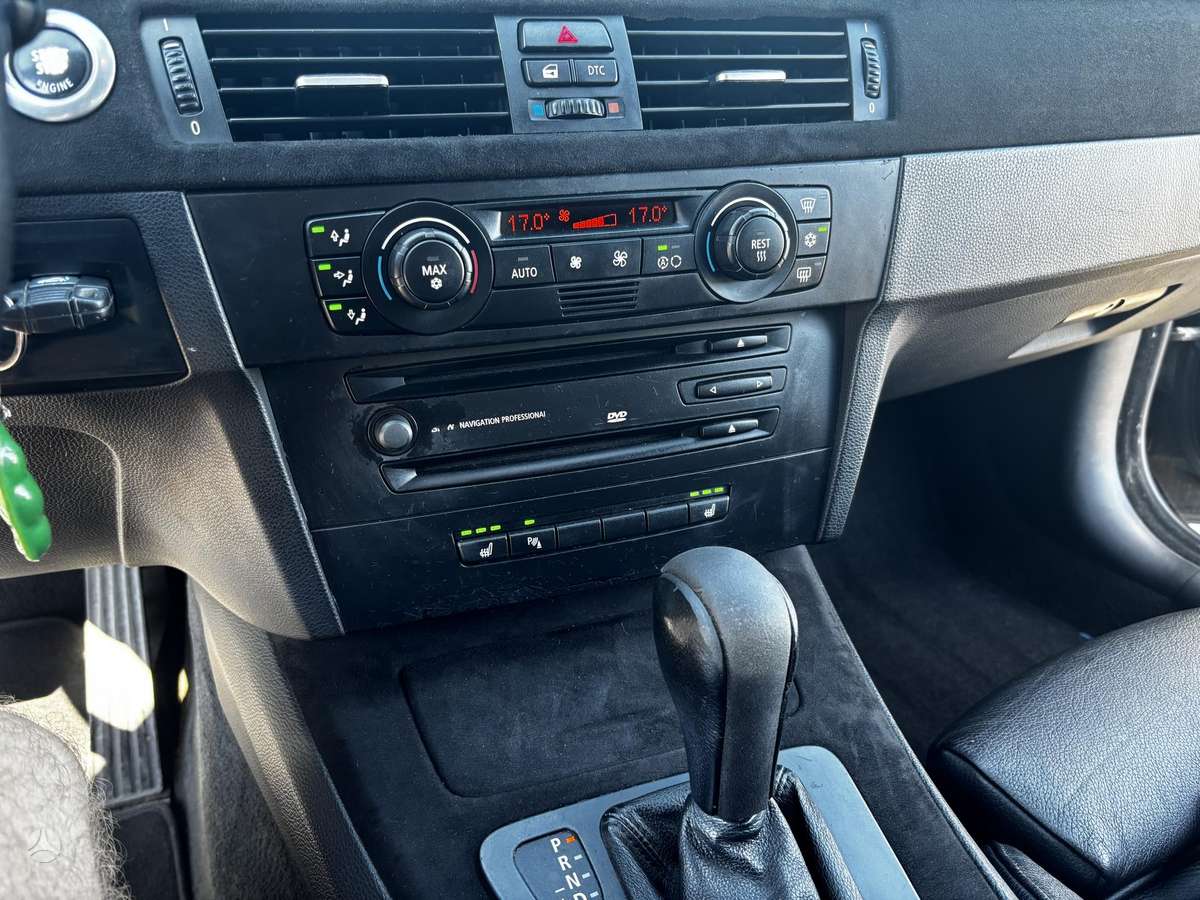 BMW 330, 3.0 l., wagon