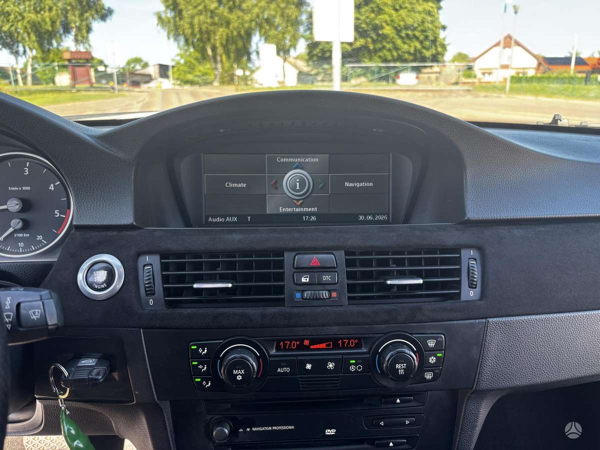 BMW 330, 3.0 l., wagon