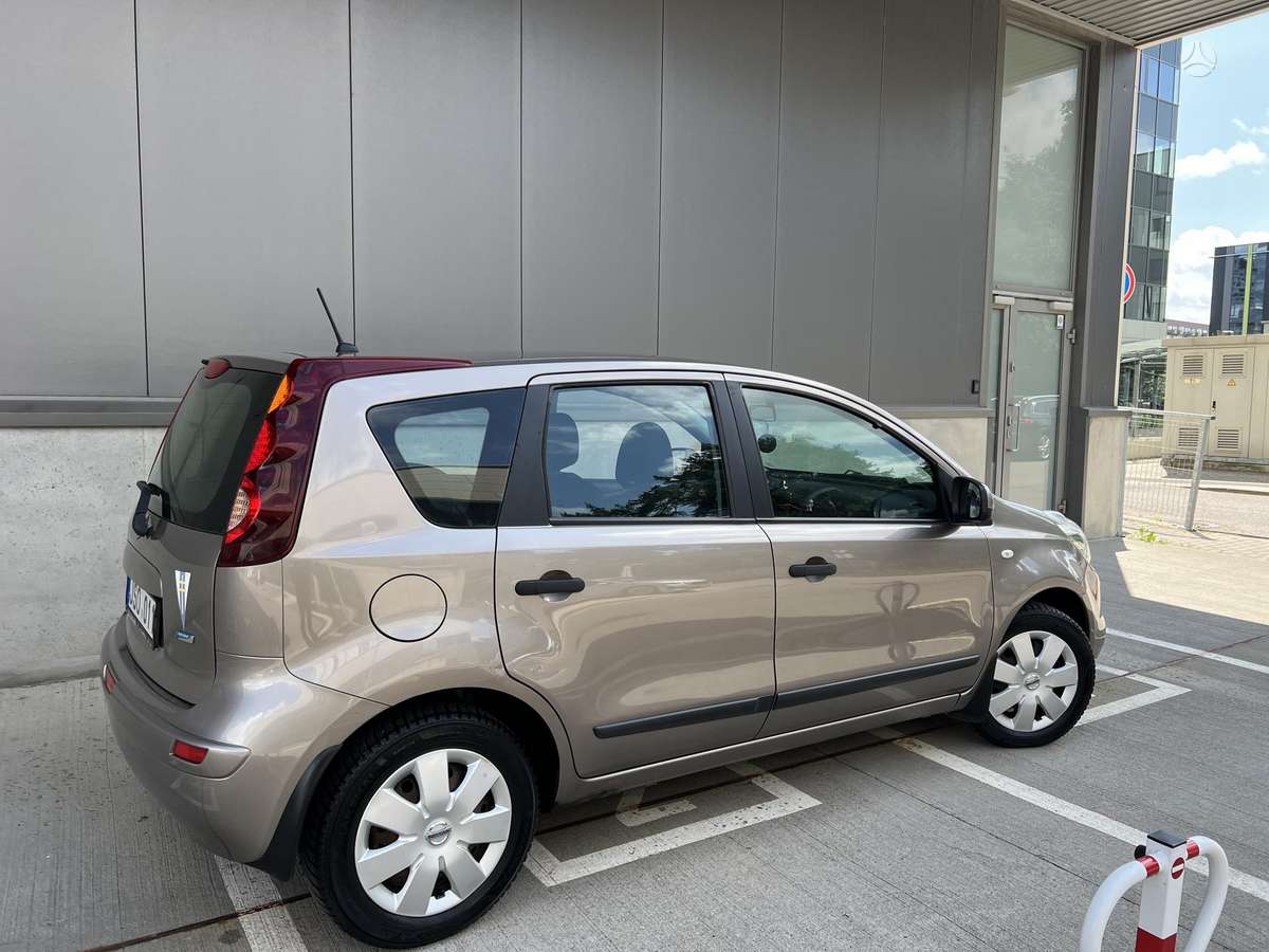 Nissan Note, 1.4 l., hatchback