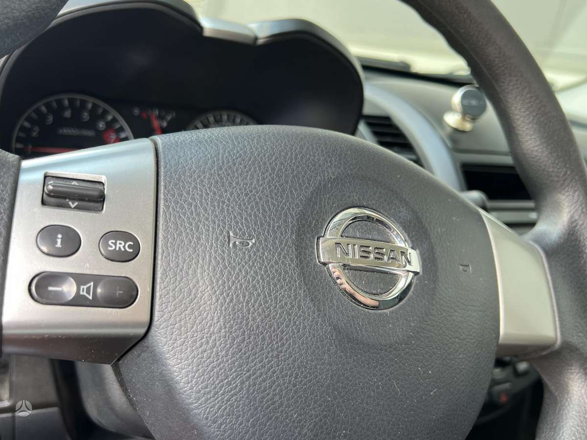 Nissan Note, 1.4 l., hatchback