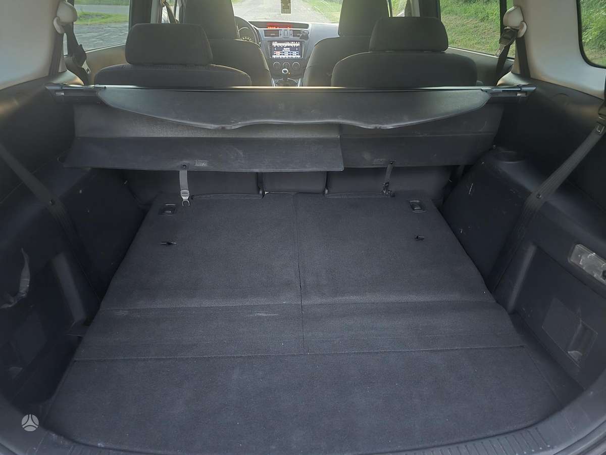 Mazda 5, 1.6 l., Минивэн