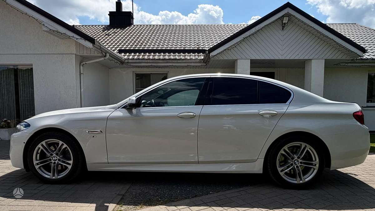 BMW 520, 2.0 l., Седан