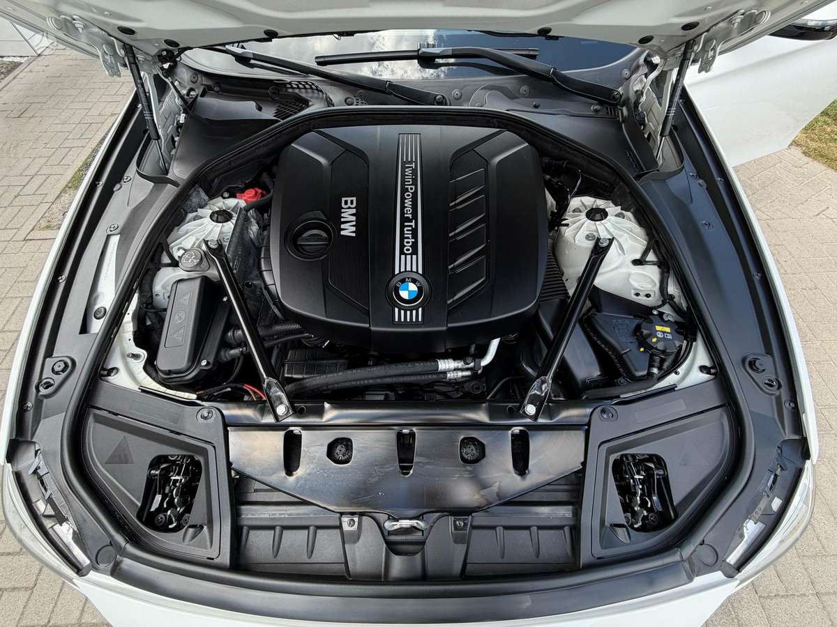 BMW 520, 2.0 l., Седан