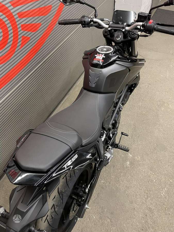 VOGE Brivido 125cc, street / classic