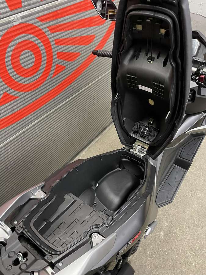 VOGE SR125 ADV 125cc, scooters / mopeds
