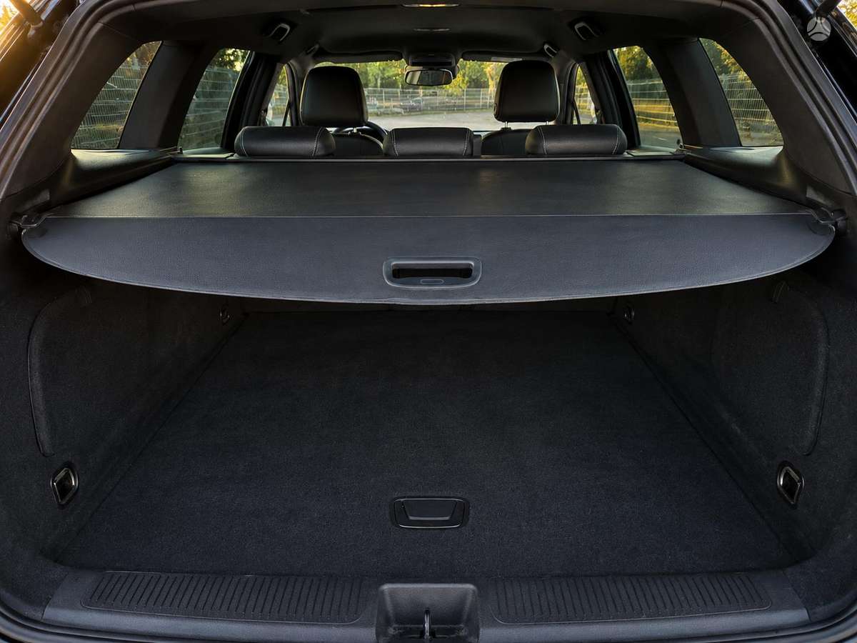 Opel Astra, 1.6 l., Седан