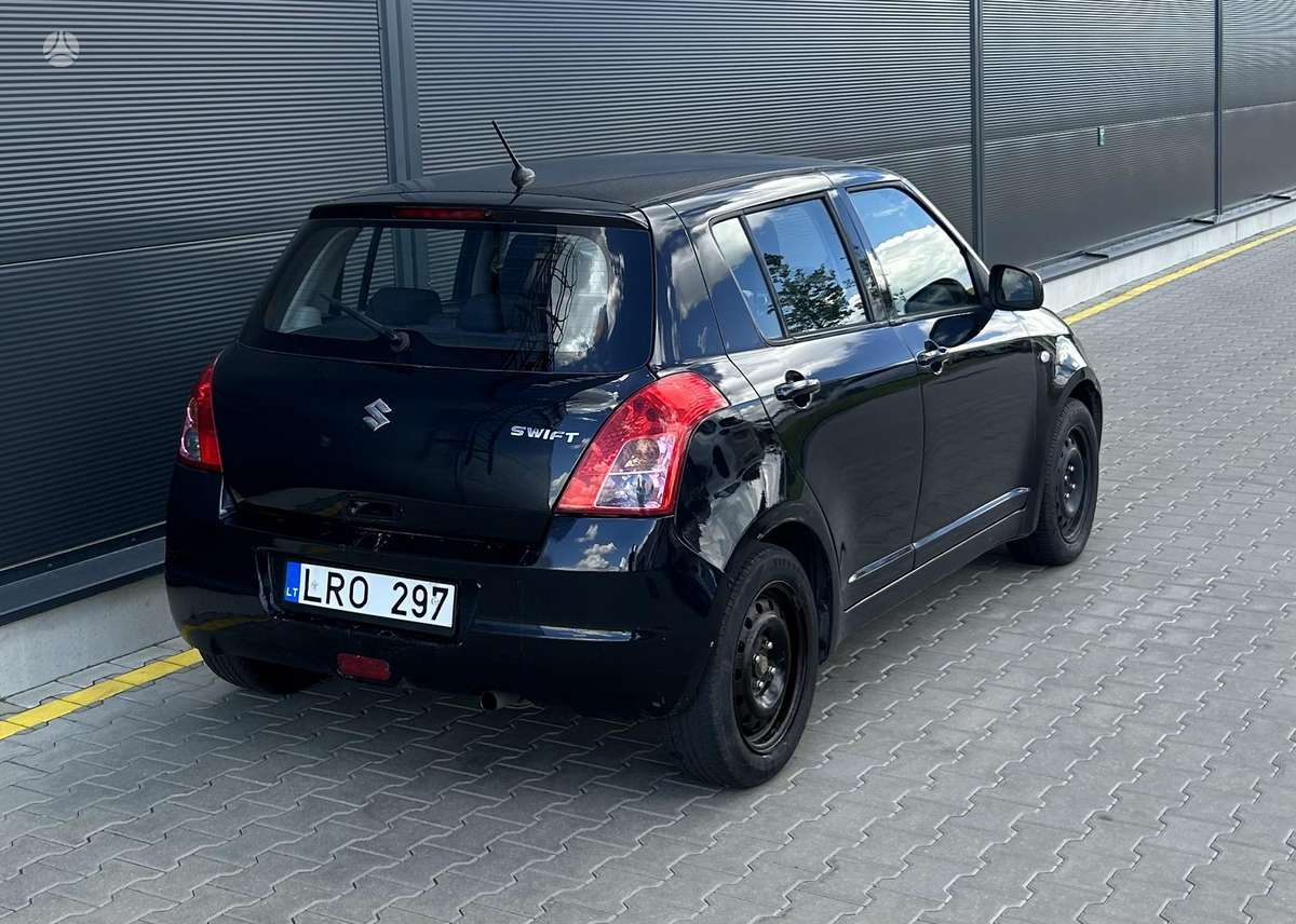 Suzuki Swift, 1.3 l., hatchback