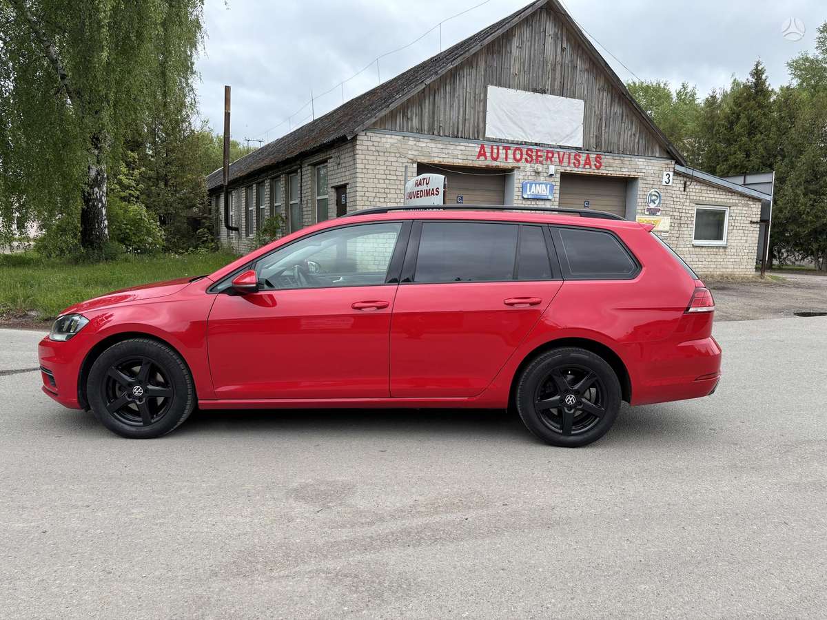 Volkswagen Golf - 4