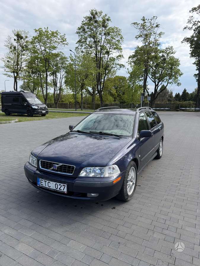 Volvo V40, 2.0 l., wagon