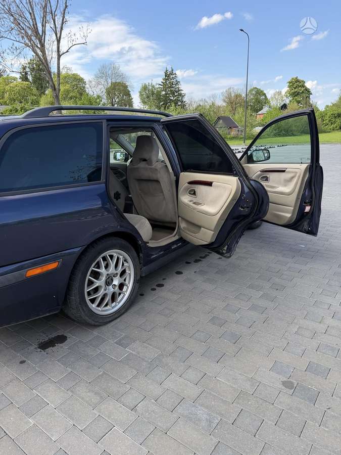 Volvo V40, 2.0 l., Универсал