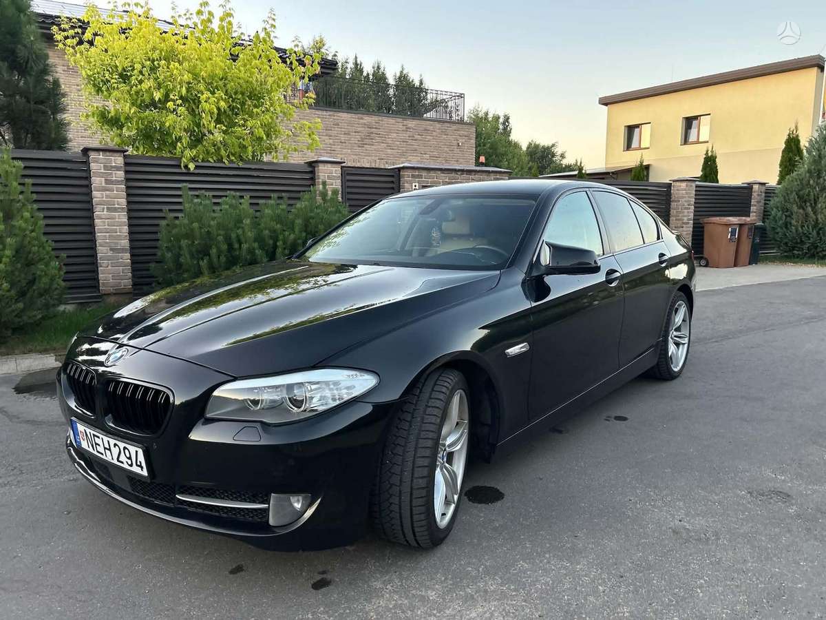 BMW 520, 2.0 l., Седан