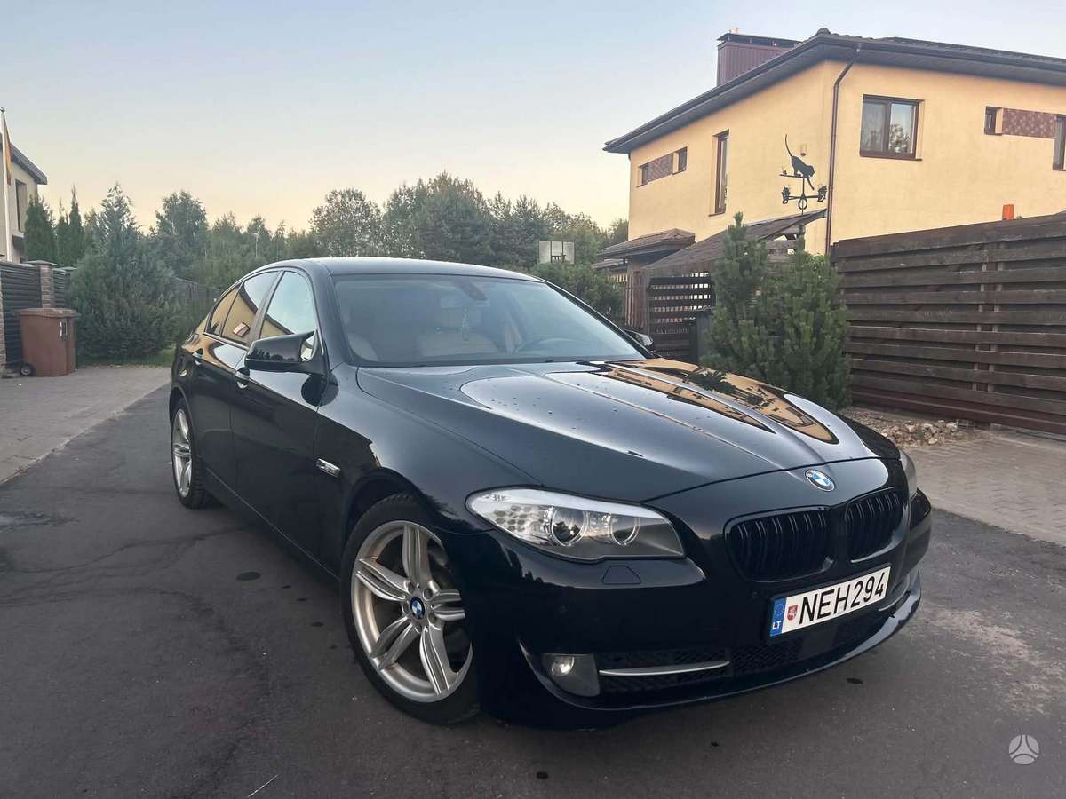 BMW 520, 2.0 l., Седан