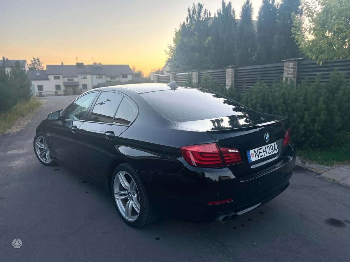 BMW 520, 2.0 l., Седан