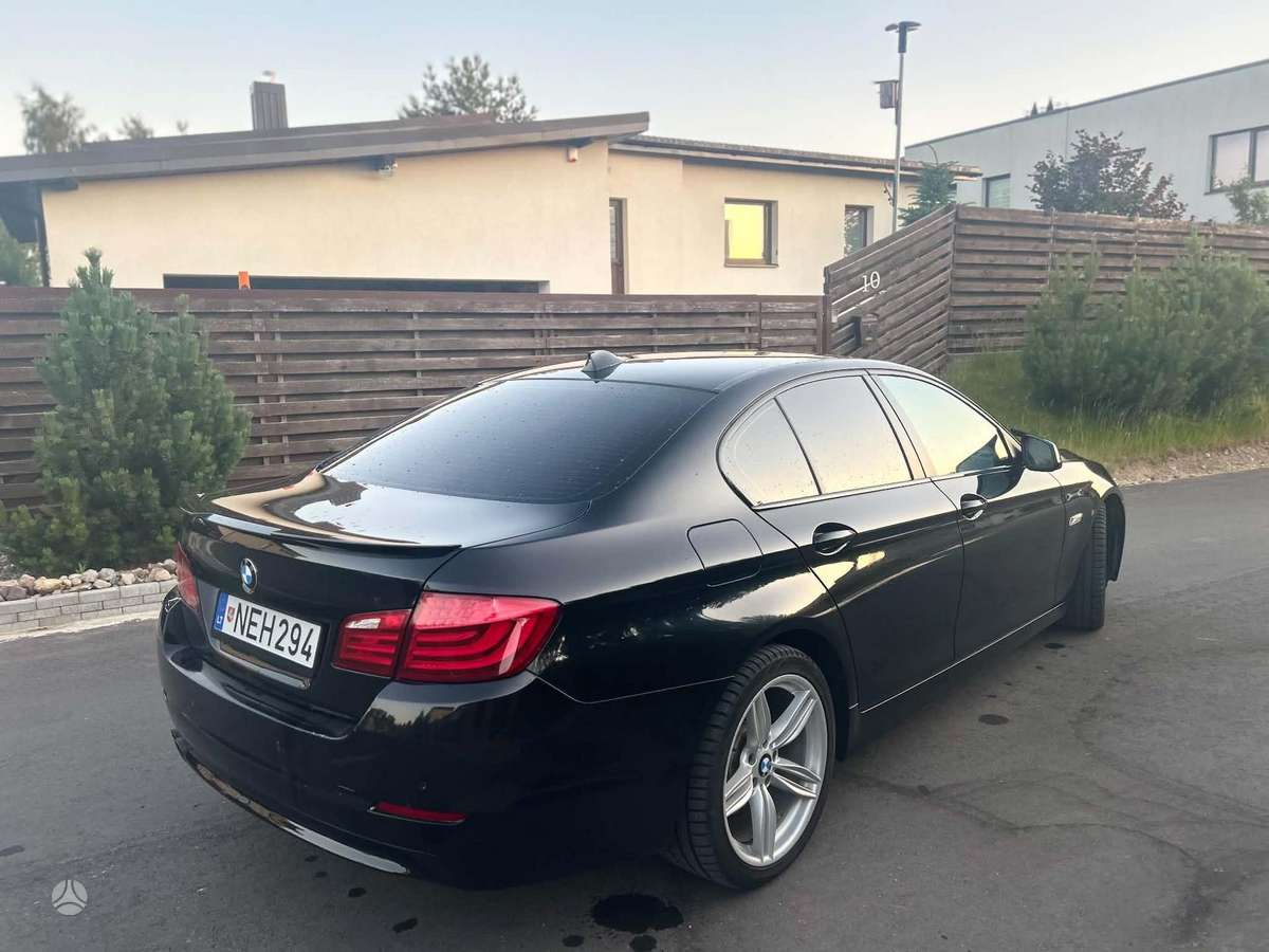 BMW 520, 2.0 l., Седан