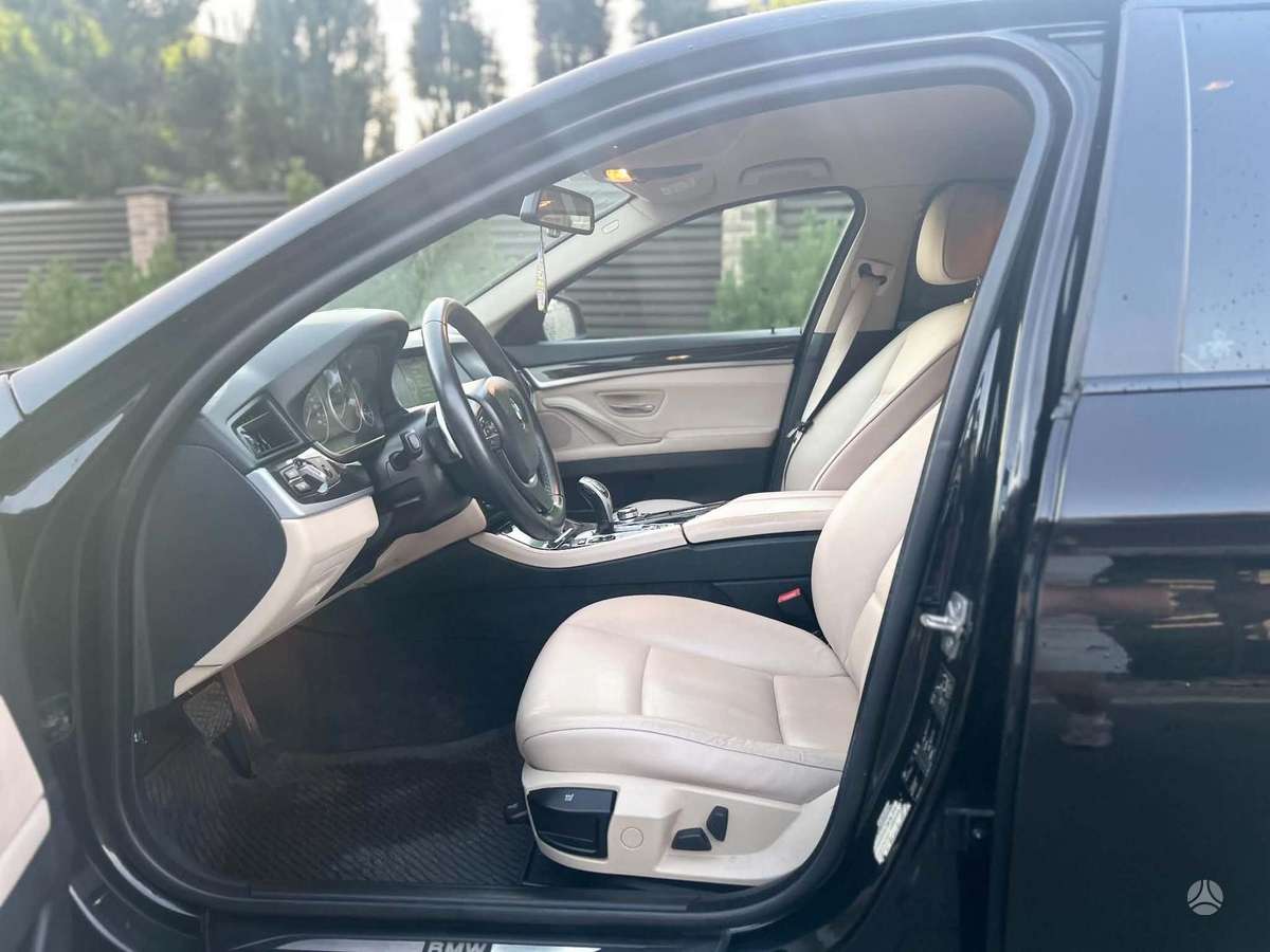 BMW 520, 2.0 l., Седан