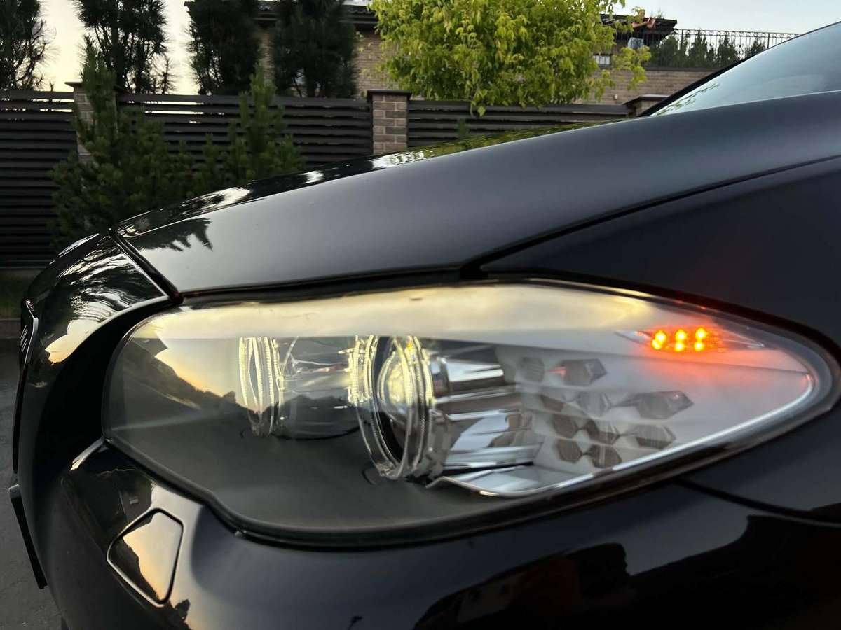 BMW 520, 2.0 l., Седан