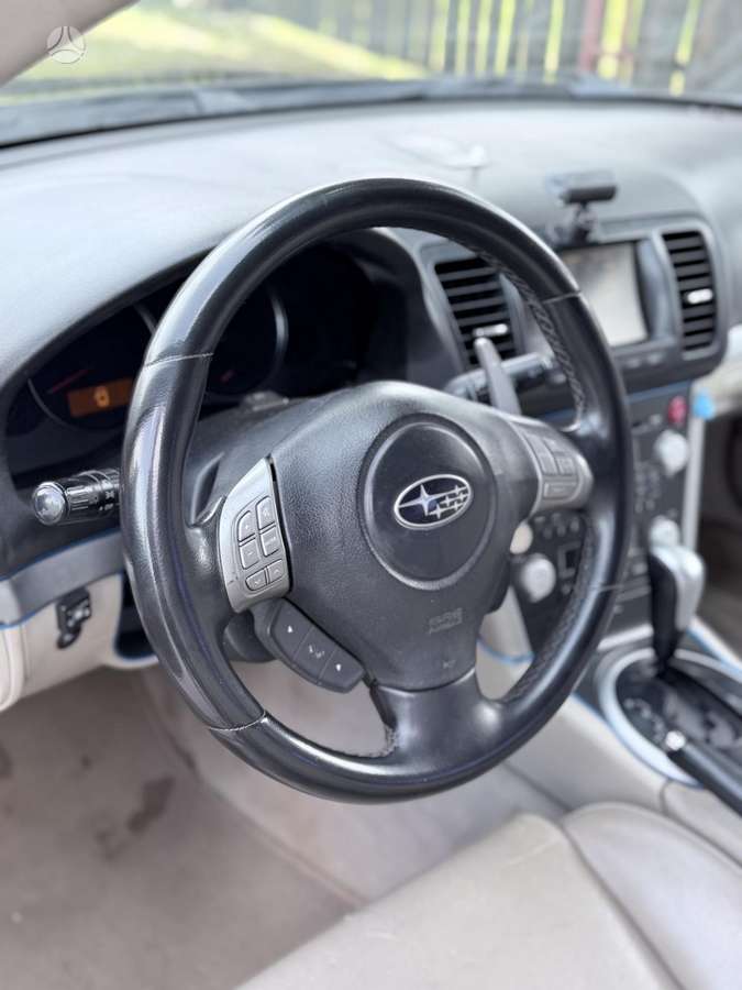 Subaru Outback, 3.0 l., wagon