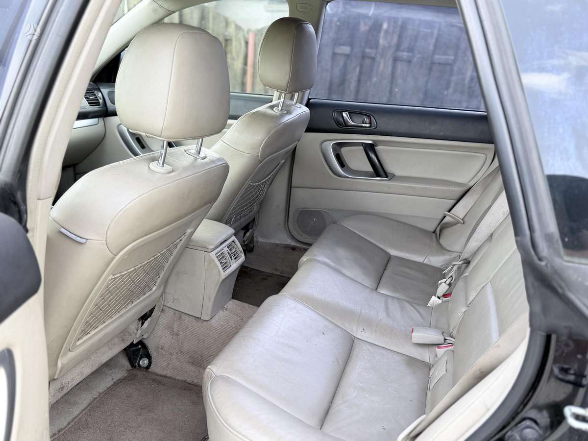 Subaru Outback, 3.0 l., wagon