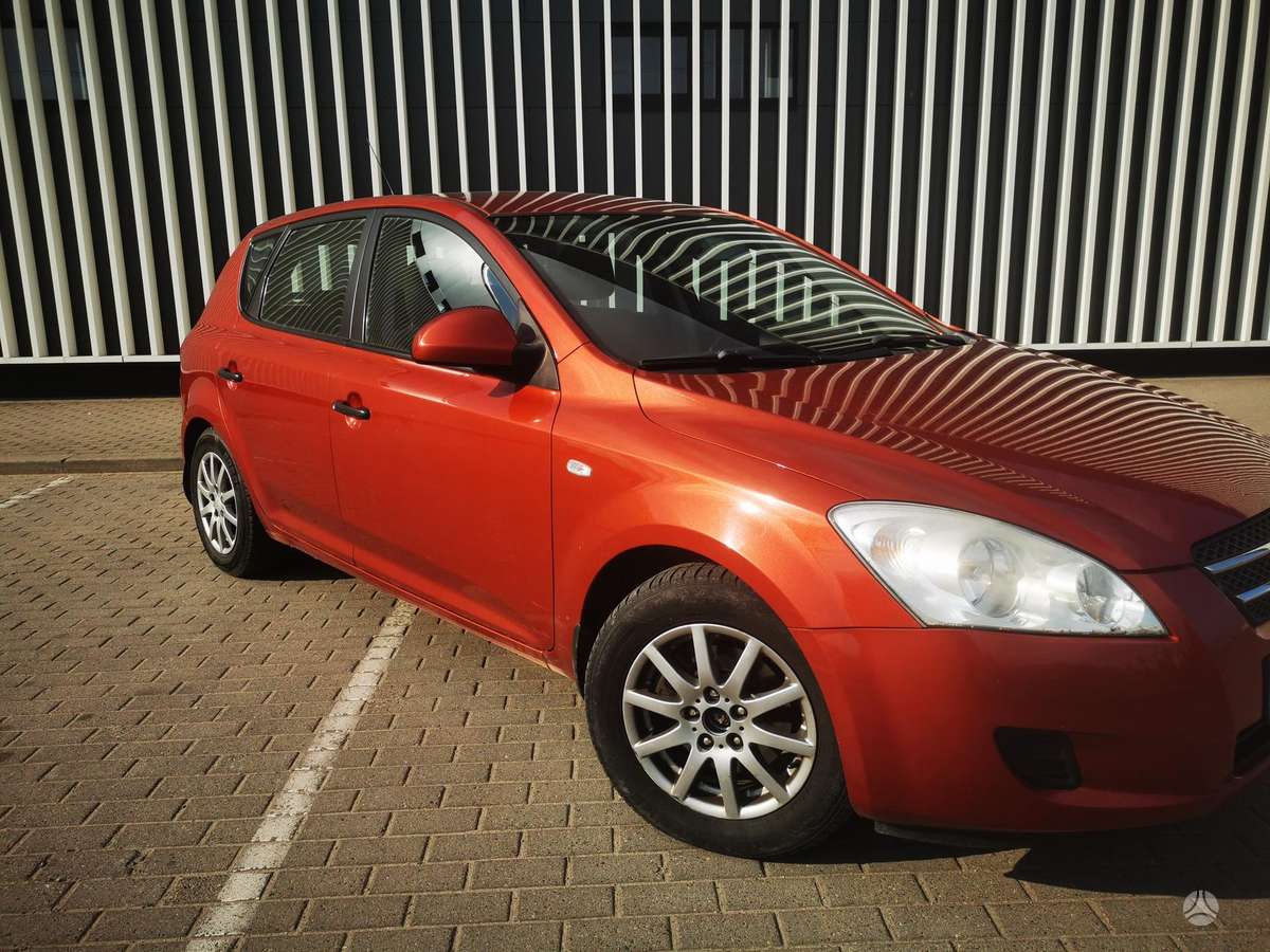 Kia Ceed, 1.6 l., Хэтчбек