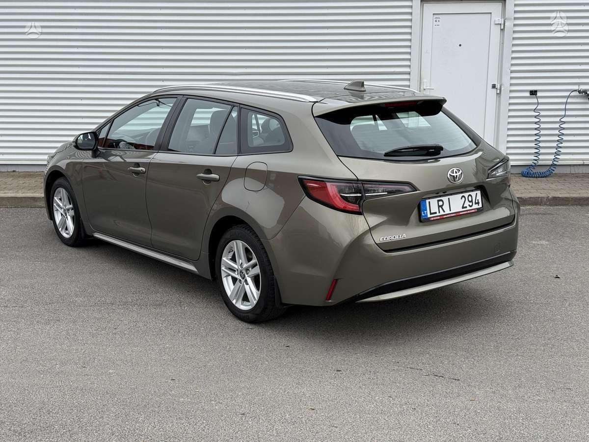 Toyota Corolla, 1.2 l., Универсал