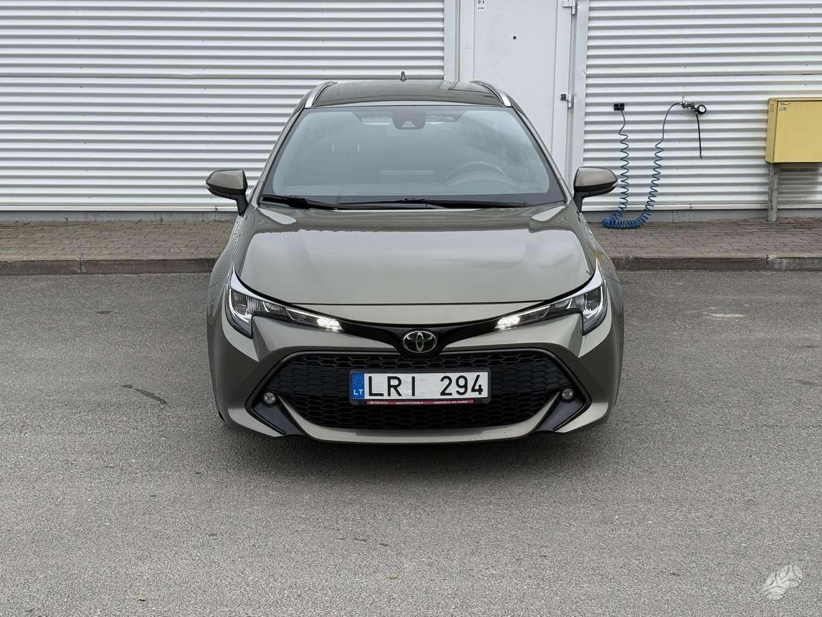 Toyota Corolla, 1.2 l., Универсал