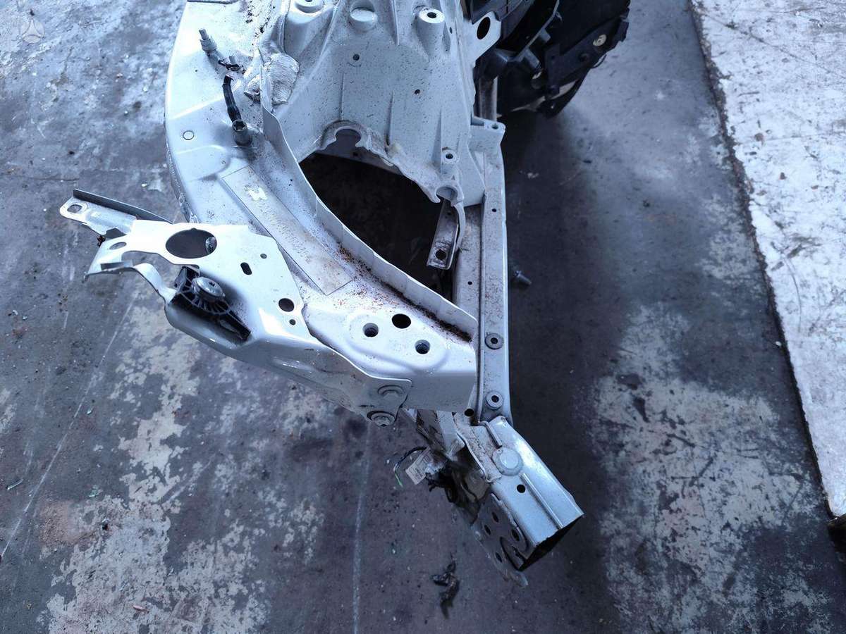 BMW i4 dangtis (priekinis, galinis)