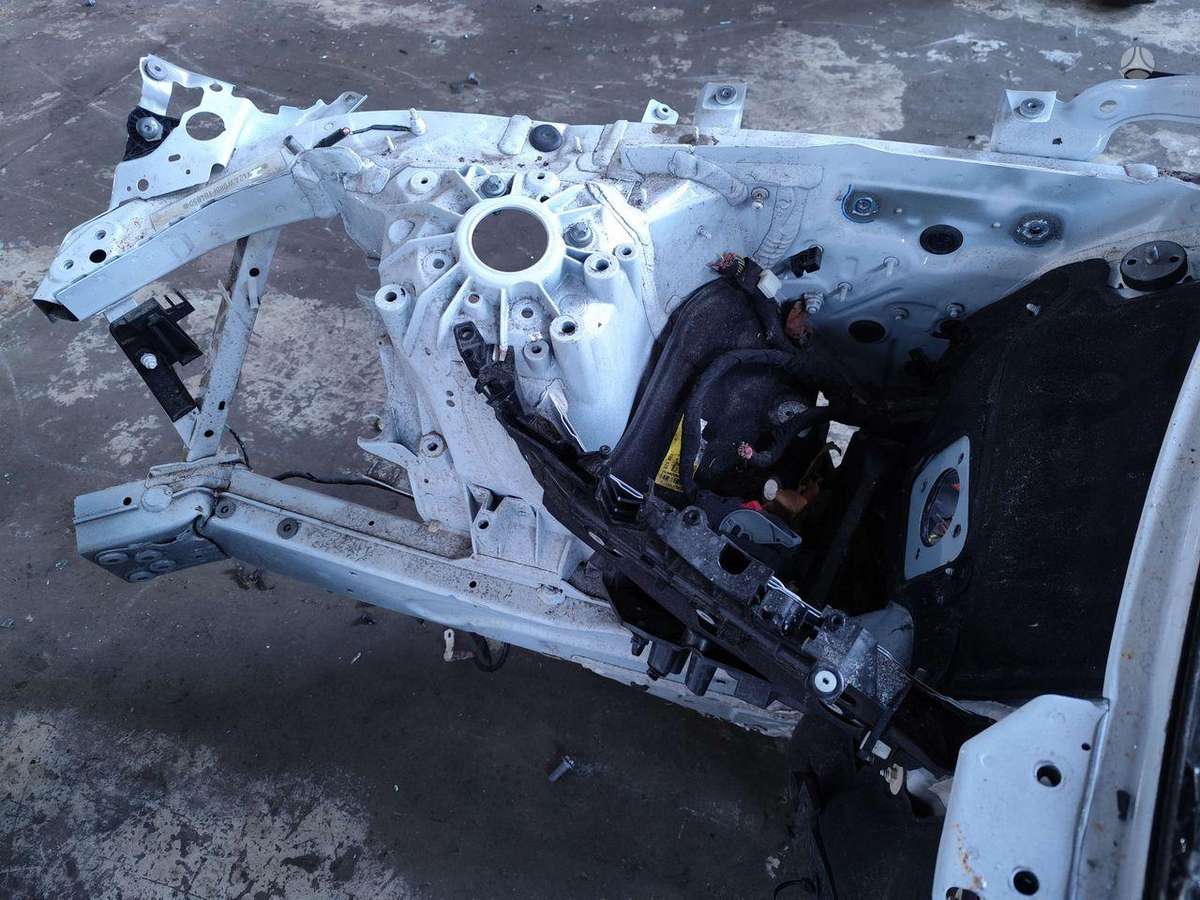 BMW i4 dangtis (priekinis, galinis)