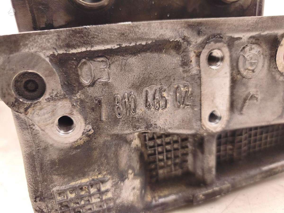 BMW 320, 7810465, cylinder head