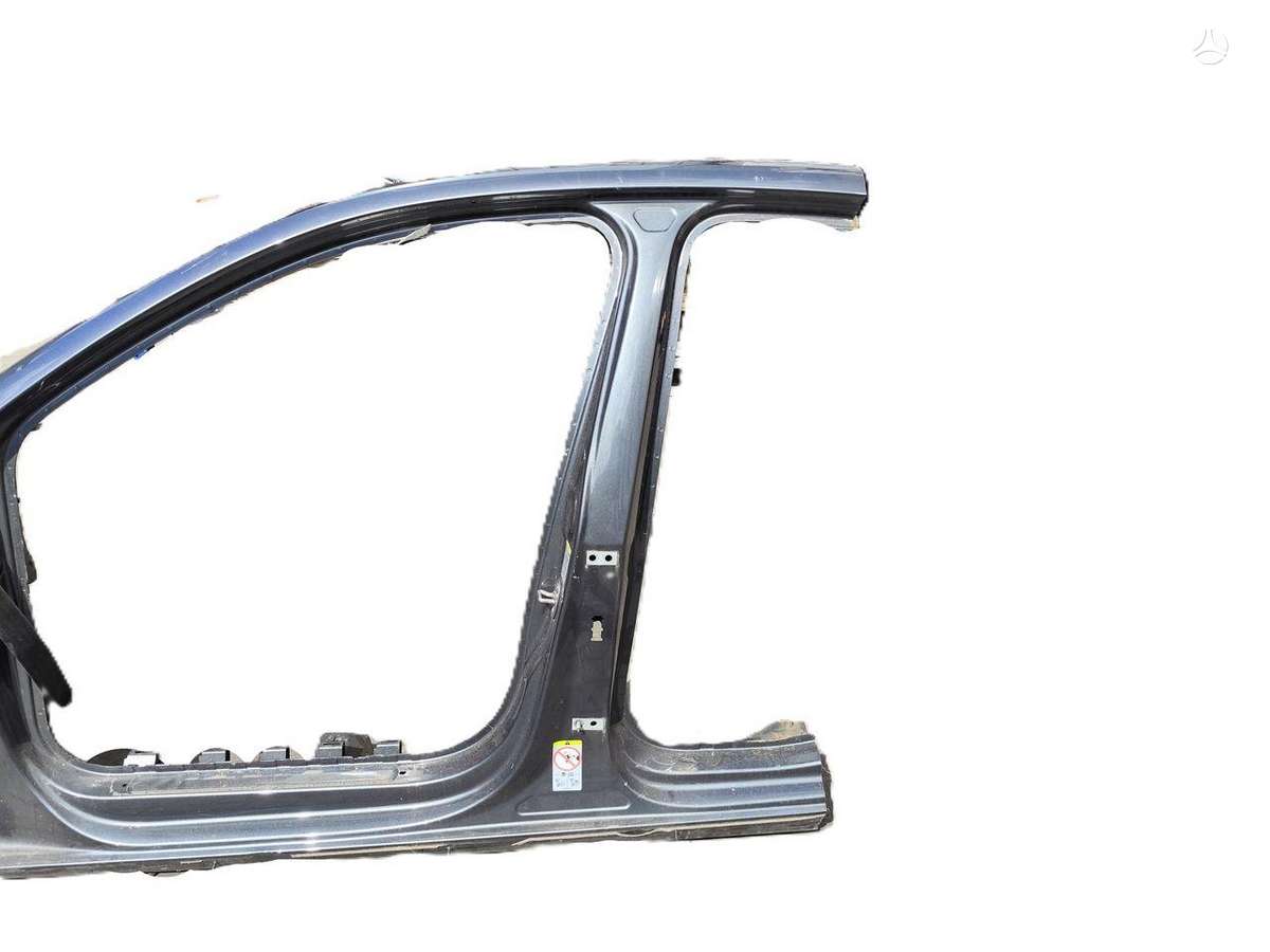 Audi A4 hood (front, rear)