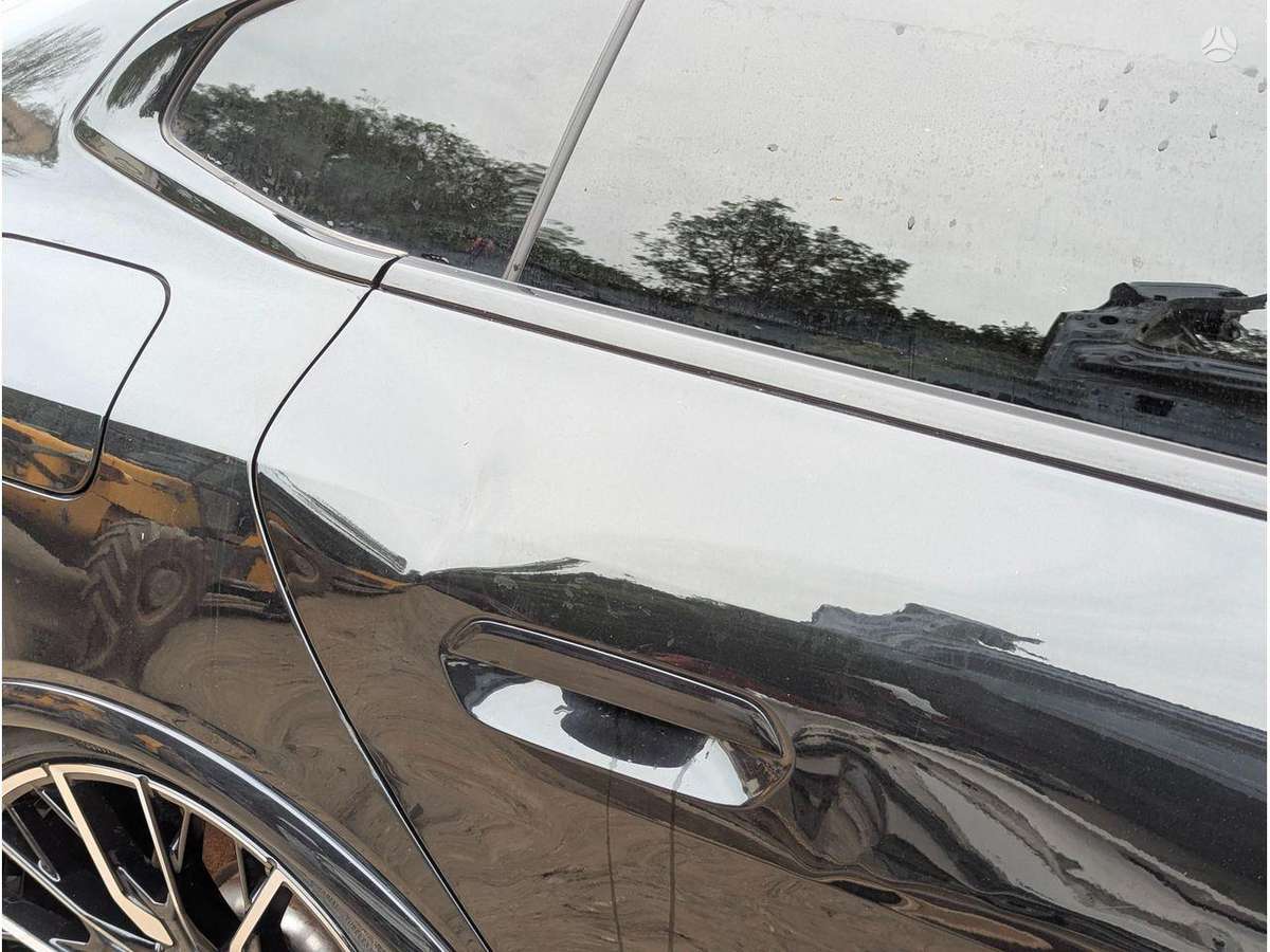 BMW i4 engine