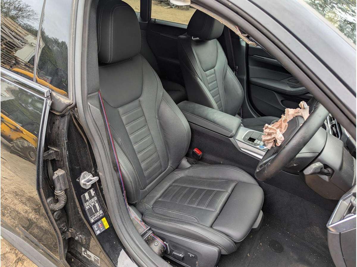 BMW i4 двигатель