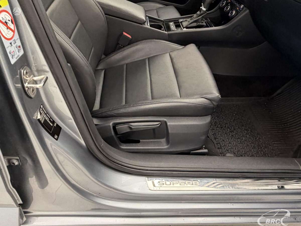Skoda Superb, 2.0 l., wagon