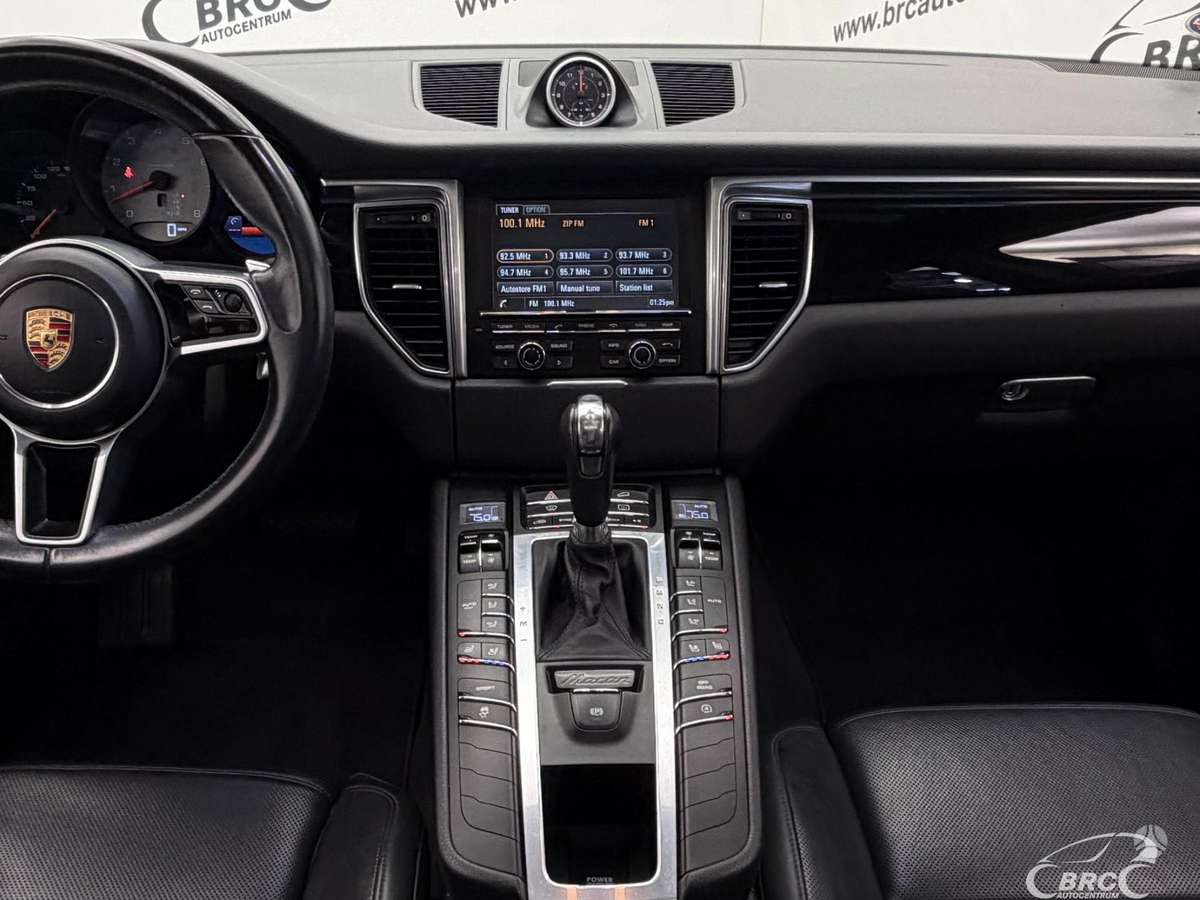 Porsche Macan, 3.0 l., off-road / crossover