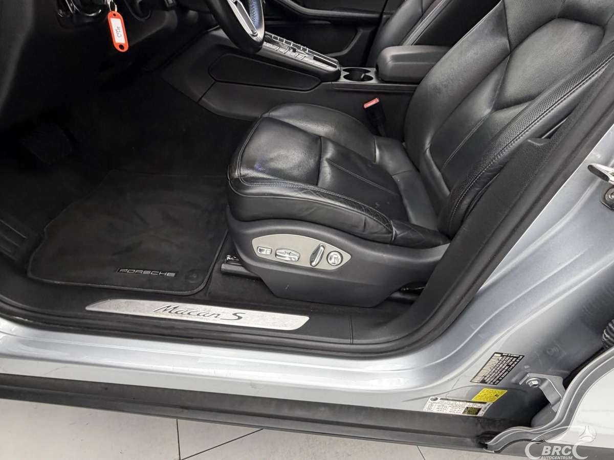 Porsche Macan, 3.0 l., Внедорожник / Кроссовер