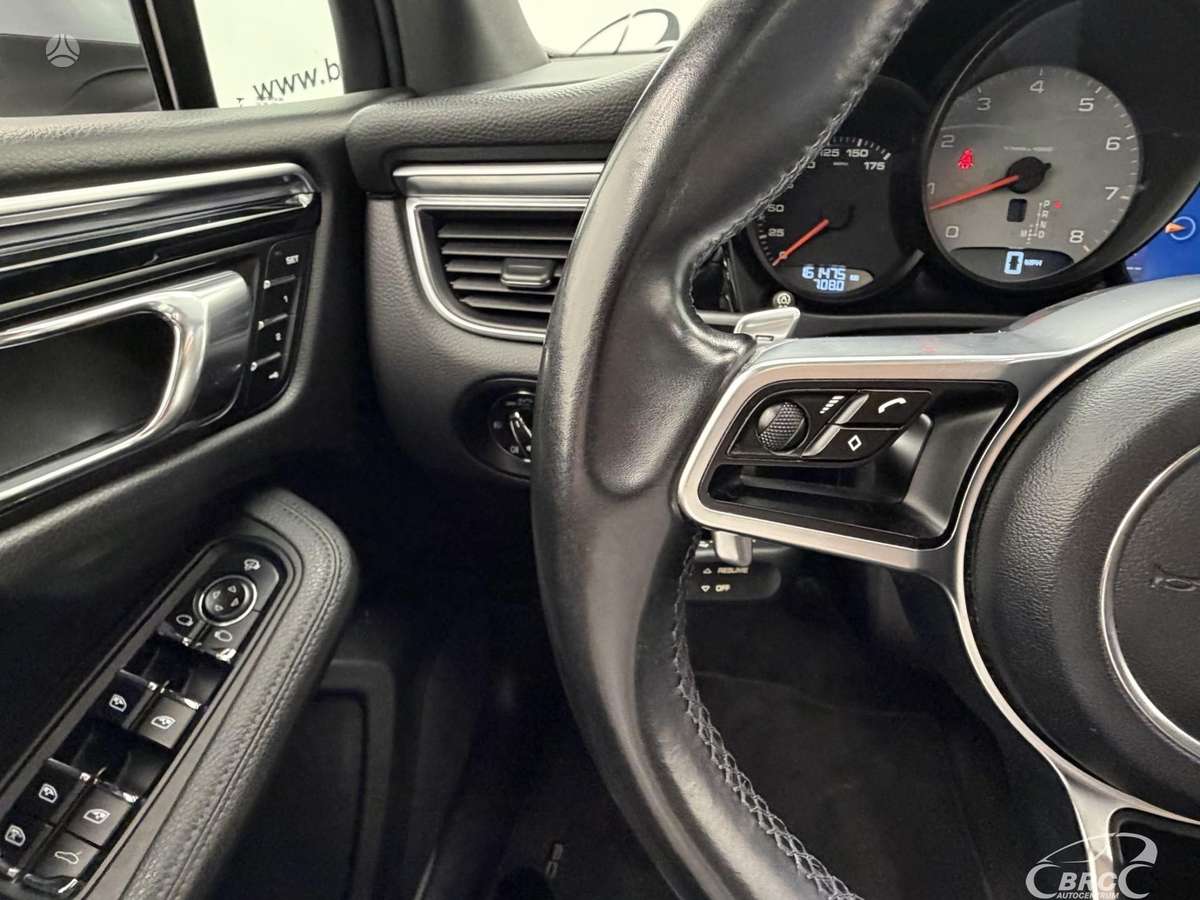 Porsche Macan, 3.0 l., Внедорожник / Кроссовер